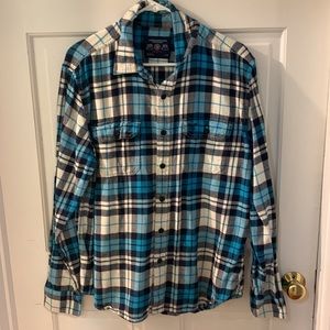 American eagle outfitters, athletic fit, size large plaid flannel shirt.